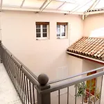 Duplex Karivu Gavidia